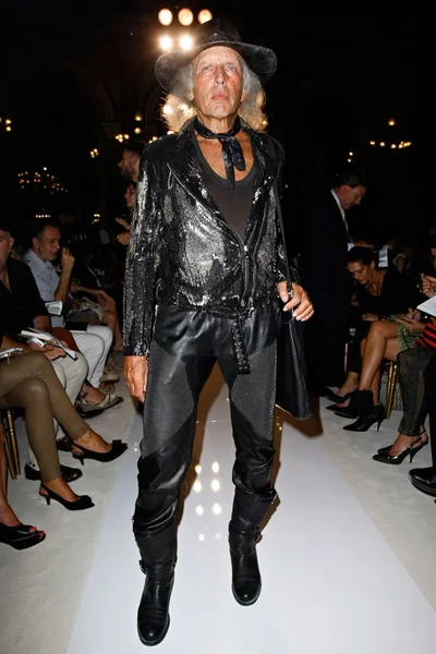 Look 4